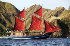 Sailing yacht Tiger Blue